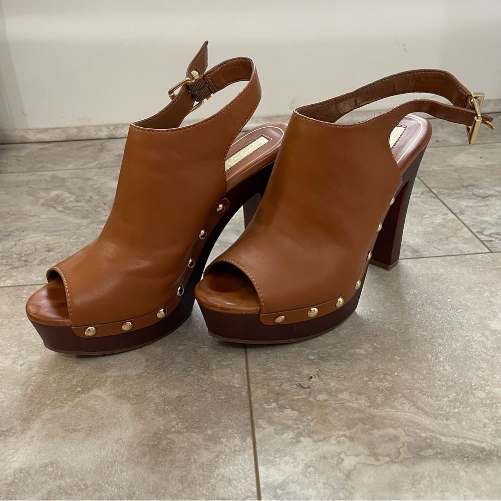 Jessica Simpson size 8.5 brown heels // EUC!!